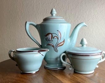 Frederik Lunning Celadon Tee-Kaffee-Set: Mid Century skandinavisches Lilien Design