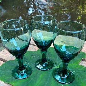Libbey Water Glasses, Juniper Green Teardrop, Ten Ounce Glassware, Tableware, Formal, Holiday Settings