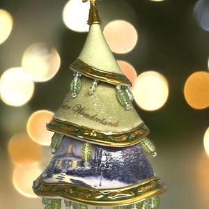 Thomas Kinkade Vinterlandsprydnad: Stugscen Bell, Bradford 2005