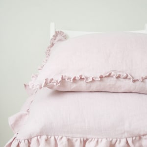 Linen Pillowcase with Small Ruffles in Queen, King