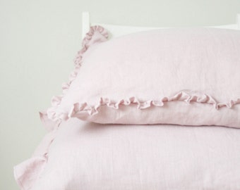 Linen Pillowcase with Small Ruffles in Queen, King