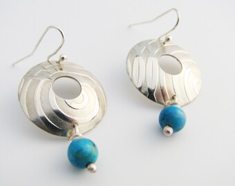 Stylish Sterling Silver Circle Earring with Blue Natural Stones