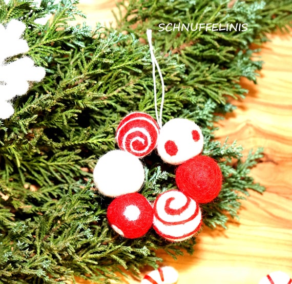 Gifts Under 5 Dollar, Felted Wreath Ornament, Door Hanging Holly
