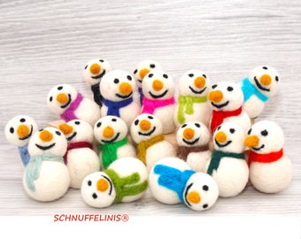 Filz Schneemänner bunter Schal, fröhliche Mini Schneemänner, Geschenkanhänger Schneemann, Adventsdeko Schneemann, Weihnachtskugeln Schnee