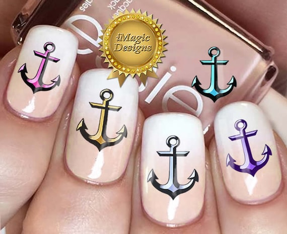 Attractive Design of Nautical Nail Art - Be Modish