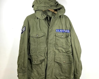 Vintage Feldjacke der US Air Force Field Jacket M Reg 1960s OG-107 Sateen Mantel mit Kapuze