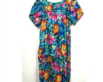 Hilo Hattie Hawaiian Floral MIDI Muumuu Dress Womens M