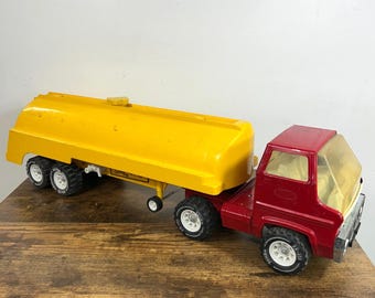 RARE Tonka Pressed Steel Red Semi Truck Super Tanker Trailer XR-101 70’s Vtg