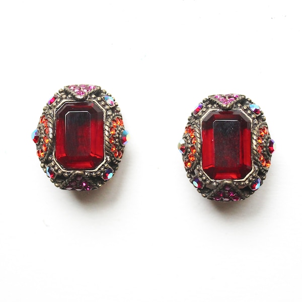 Vintage Moghul red rhinestones earrings clip on