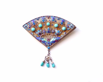 1930er Jahre chinesischer Export Silber Cloisonne vergoldet filigran Türkis Edelsteine Fächer Brosche asiatisch Orientalisch