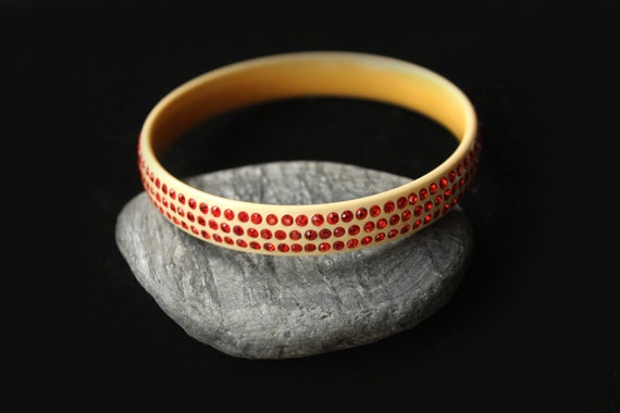 1930s Art deco celluloid bracelet bangle red rhine