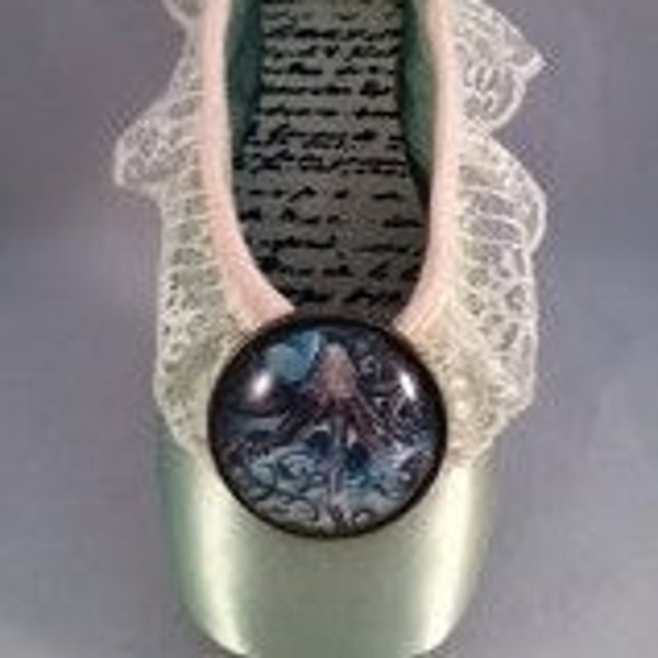 Kraken - Decorated Pointe Shoe