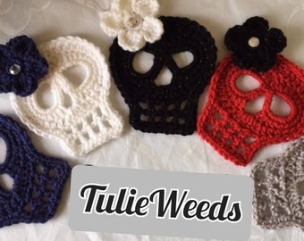 Patterns-PDF file-Pictures how to, Skulls-crocheted skulls-Yarn skulls-Halloween-Downloads-gothic-Crochet-With detailed pictures