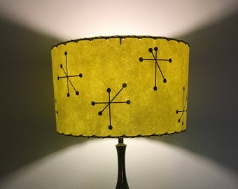 Pantalla de lámpara de fibra de vidrio estilo mediados de siglo, retro moderna, diseño estrellado, verde oliva.