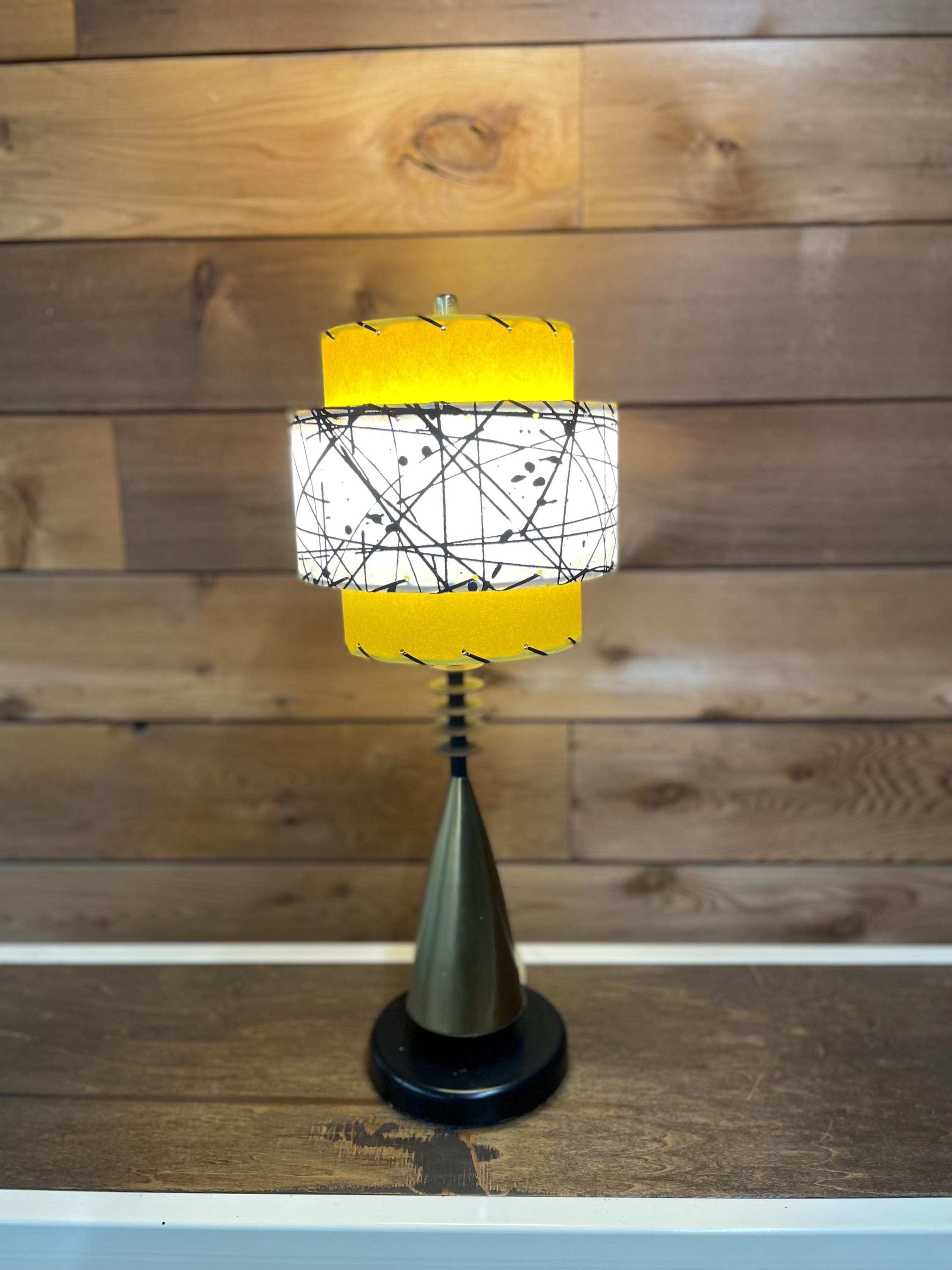 50ｓ Wood ＆ Fiberglass lamp Vintage Mid Century Style Fiberglass Lamp Shade Modern Atomic