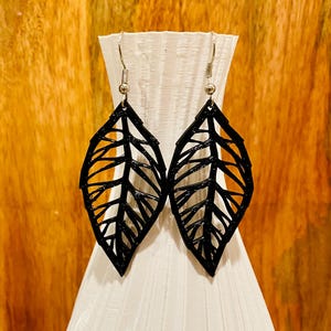 Leaf Lightweight Earrings - 3D Printed
