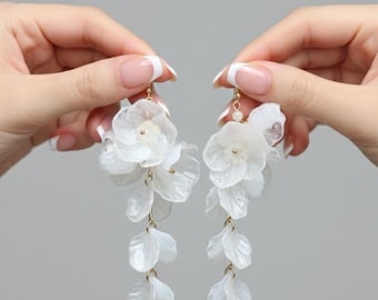 White Flower Bridal Earrings, Romantic Floral Drop, Elegant Wedding Jewelry