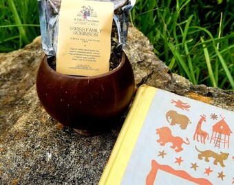 The Swiss Family Robinson Literary Tea Gift + Book + Cup