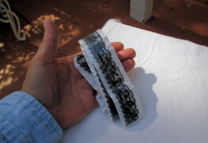 Wright/'s Black Lace Trim