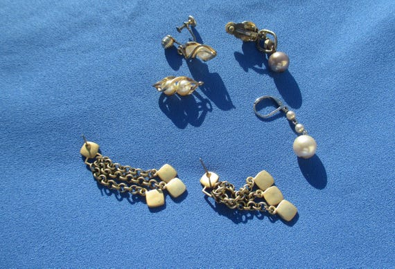 Lot of Single Odd Plus Matching Beaded Dangling E… - image 2