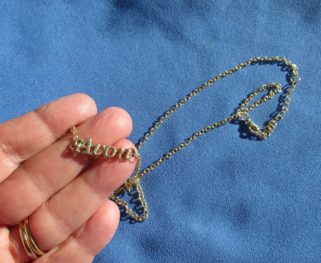 Aven Necklace