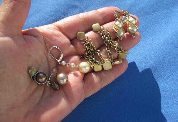 Lot of Single Odd Plus Matching Beaded Dangling E… - image 1