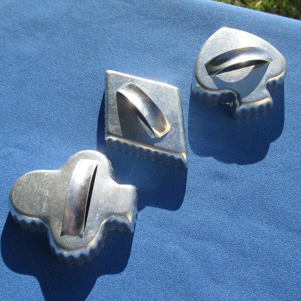 Lot Of Aluminum Club, Spade, Diamond Shaped Cookie Cutters
