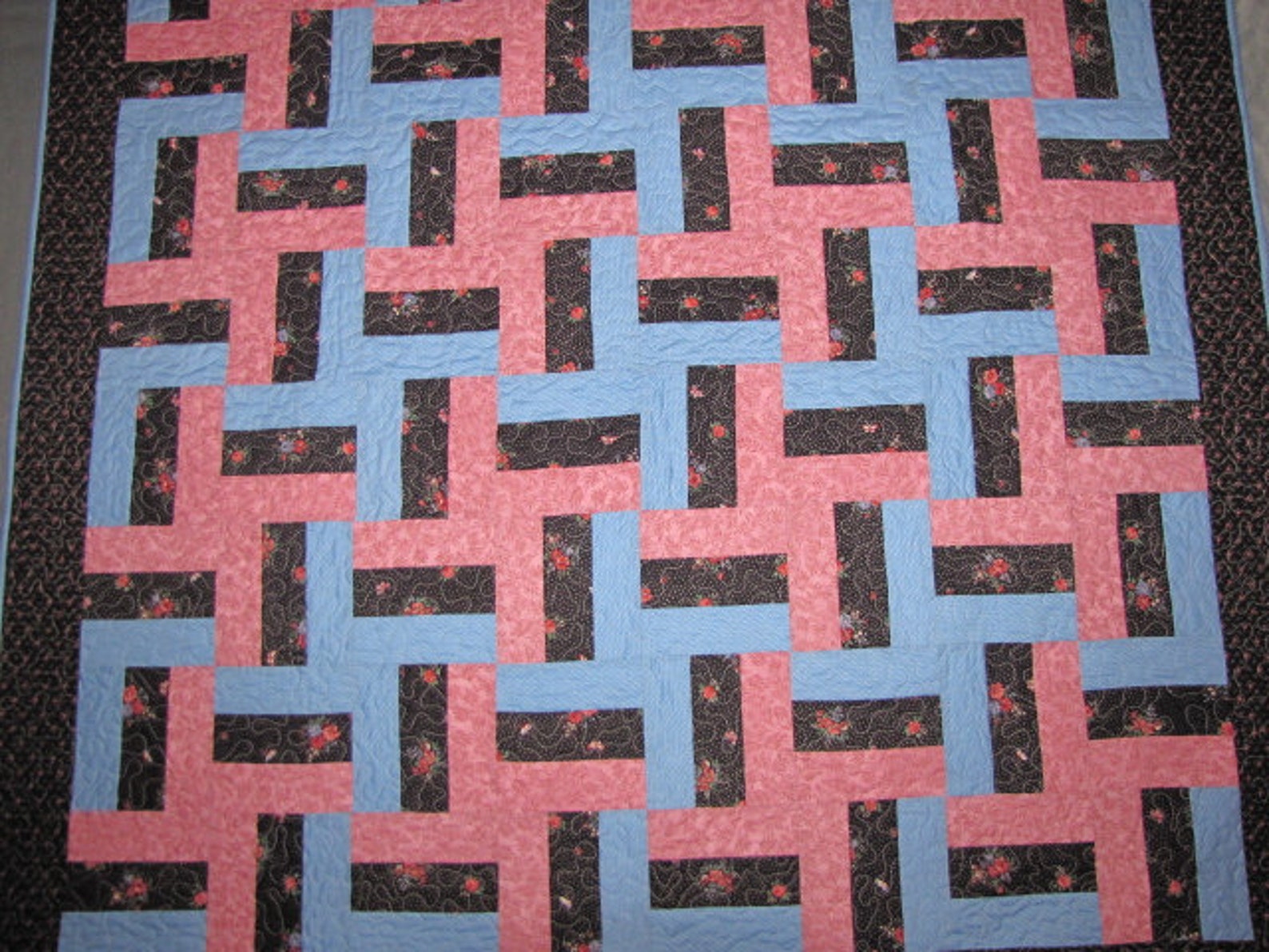 Traditional Split Rail Fence Lap Quilt in Rose, Dusty Blue and Black - Etsy