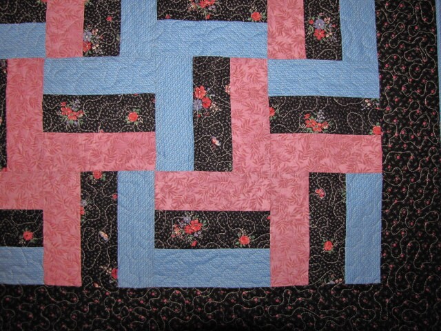 Traditional Split Rail Fence Lap Quilt in Rose, Dusty Blue and Black - Etsy