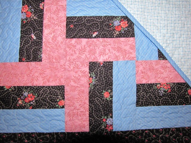 Traditional Split Rail Fence Lap Quilt in Rose, Dusty Blue and Black - Etsy