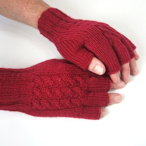 Men&#39;s Size L Maroon Warm Wool Blend Half Finger Gloves, Cabled, Durable, Easy Care Fingerless Gifts for Him Under 40.00