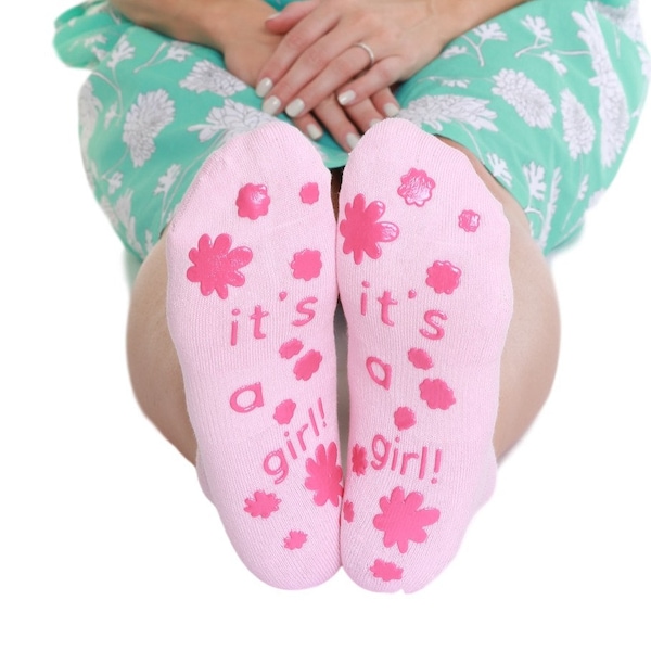 It's a girl! Pink Fun Labor Delivery Push Non Skid Hospital Socks For Mom To Be, Hospital Bag Must Have, Best Baby Shower Gift