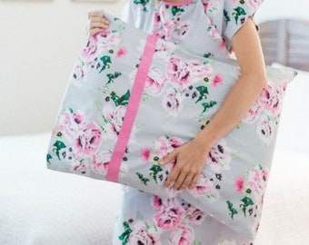 Olivia Pillowcase / Standard Size / Hospital Stay / By Baby be Mine Maternity Gownies