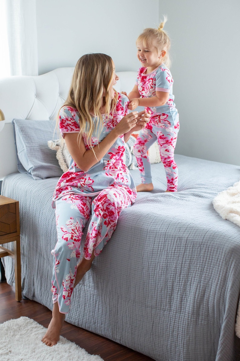 pyjamas for nursing mothers