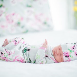 Maternity Delivery Labor Nursing Robe & Matching Baby Girl Coming Home Set / By Baby be Mine Maternity /3 PC Set Olivia Floral image 3