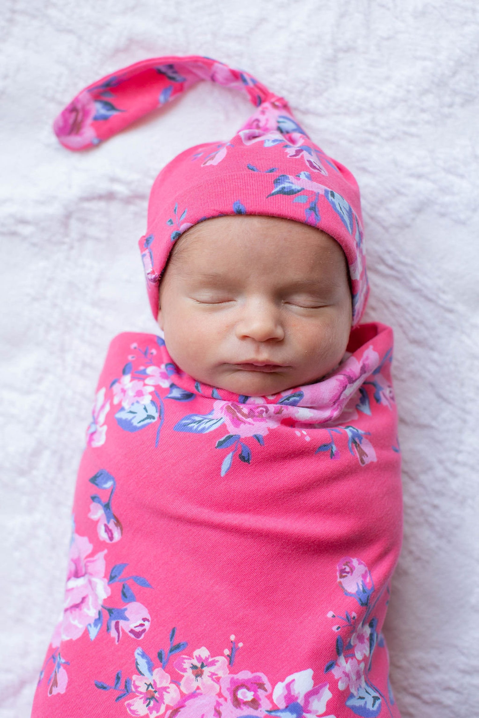 Baby Girl Swaddle Blanket and Newborn Hat Set / Baby Shower Gift / Baby Be Mine Maternity