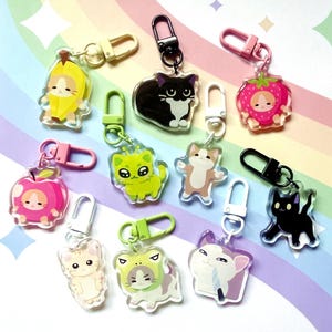 Dije de acrílico epoxi de 1,5 pulgadas con memes de internet de gatos adorables y tontos / Gato banana, Gato manzana, Gato rana, Gato esmoquin, Gato feliz / Estética kawaii