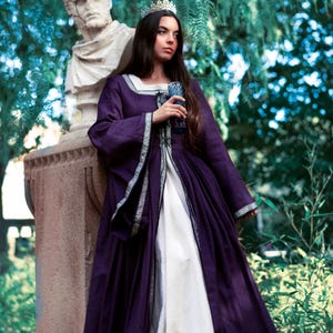 Medieval Linen Renaissance Fantasy Gown with Sleeves - LARP Costume for Fairy & Viking Reenactments Purple