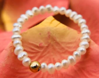 Pearl Dream - Bague empilable en perle, Bague remplie d’or 14 carats, Bague souple, Bague empilable, Bague de chaîne, Bague minimaliste, Cadeau