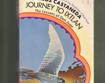 Carlos Castaneda's 'Journey To Ixtlan: The Lessons Of Don Juan'. Zakboeken uit 1974 in zeer goede staat.