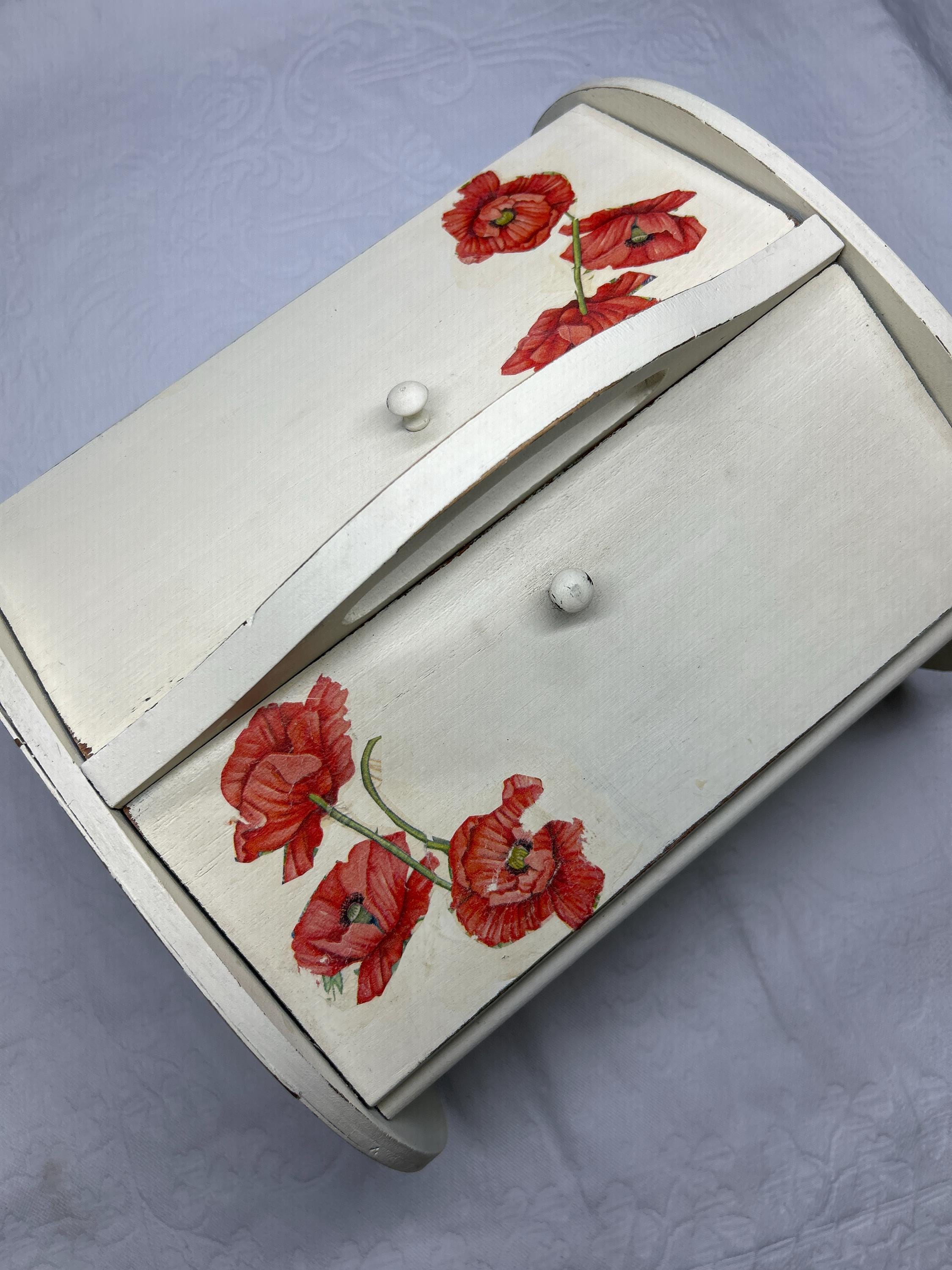 ※オーダーページ※ビンテージ木製ワインBOXドールハウス※shabby chic Vintage Shabby Chic Sewing Box Painted Wood With Decoupage Flowers