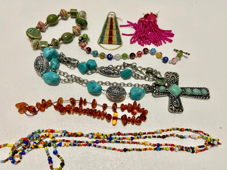 FREE SHIPPING Most Ready to Wear Repurpose Bold Color 5 Pound Lot Misc Costume Jewelry