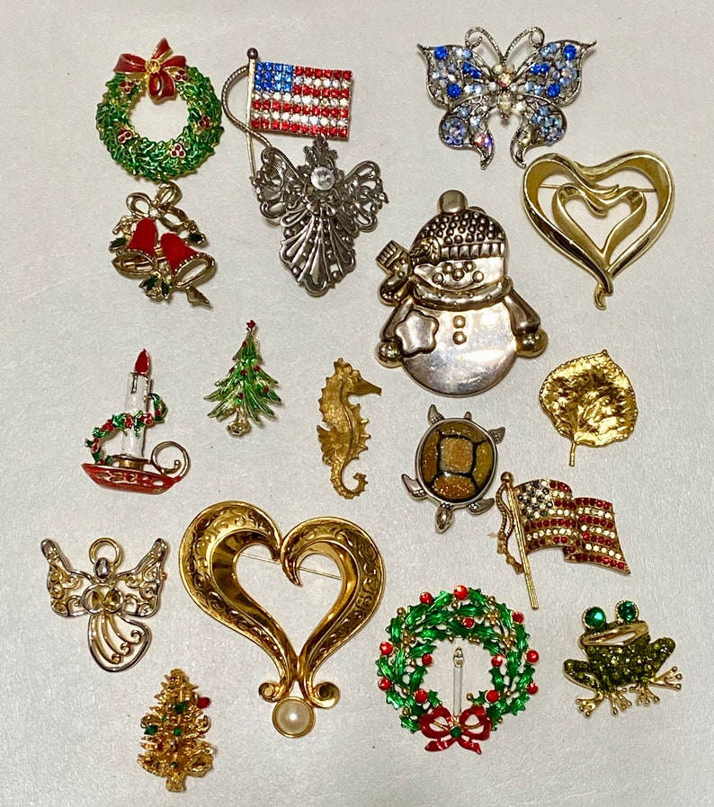BRIGHTON LUCKY 9.3 Pound Lot Costume Jewelry Brooches Charms Words Animals Holidays