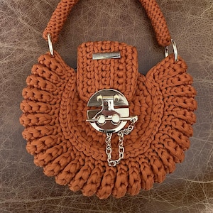 Bag, Purse, Women&#39;s Bag, Lined Crochet Bag, Crochet Purse, Caramel/Beige Bag, Half moon shape bag, Handmade Bag, hand Bag, Gold accessory