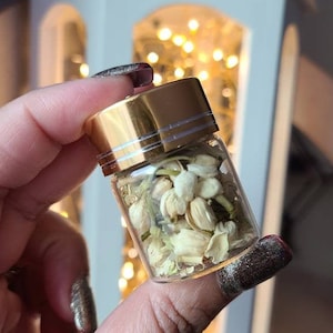 Organic dried jasmine flowers, Dried herbs
