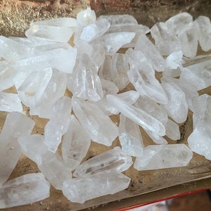 ONE Lemurian quartz point, Crystal point, Healing crystals
