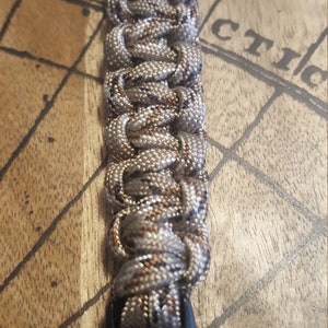 Paracord Cobra Bracelet in Brown Camo