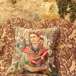 Frida garden white cushion cover