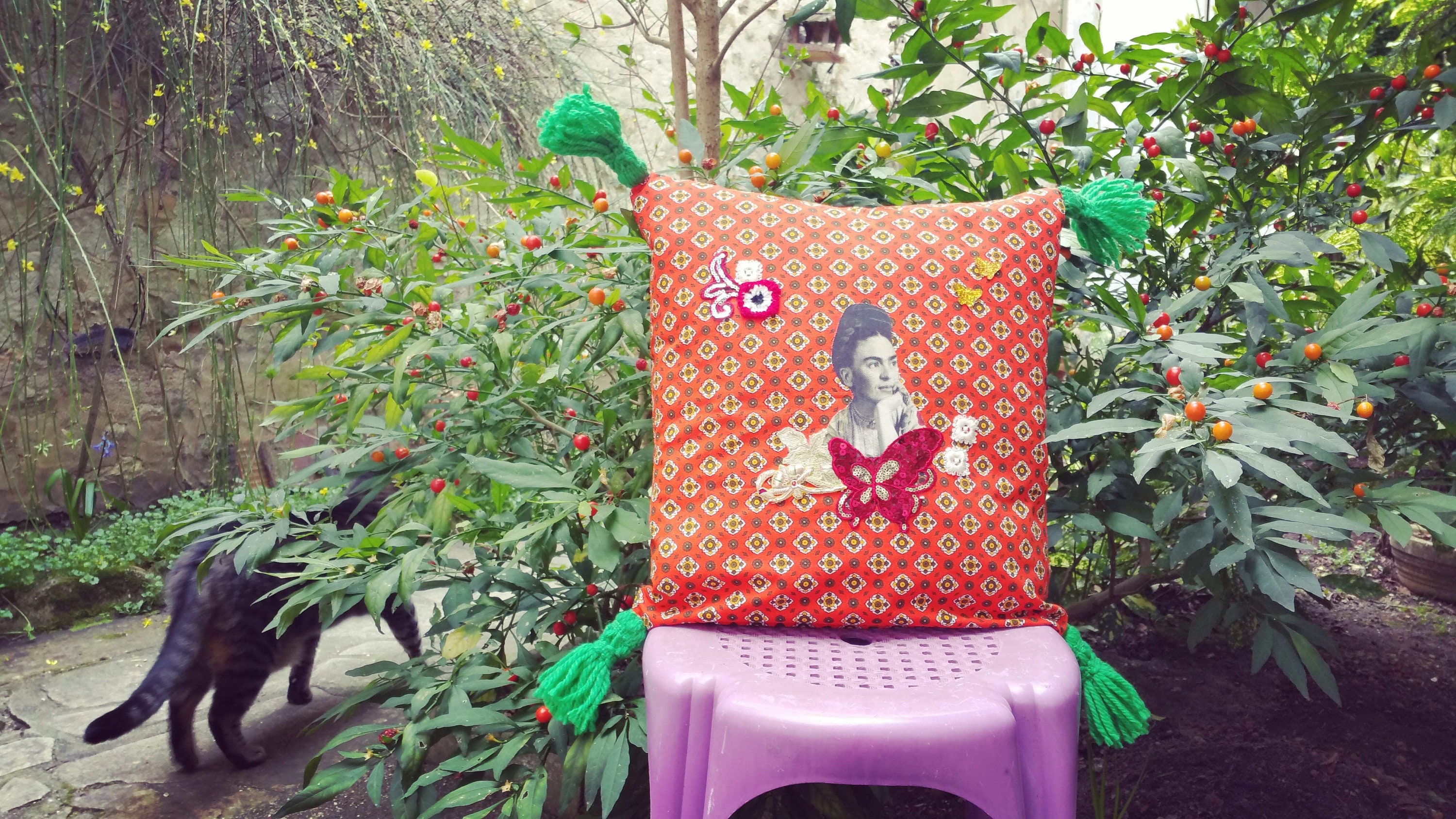 Housse de Coussin Motif Frida