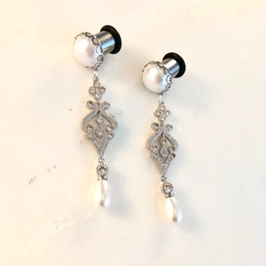 Vintage filigree Pearl Rhinestone Wedding Dangle Gauges 8g 6g 4g 2g 0g 00g 7/16 1/2 9/16 5/8 3mm 4mm 5mm 6mm 8mm 10mm 11mm 12mm 14mm 16mm